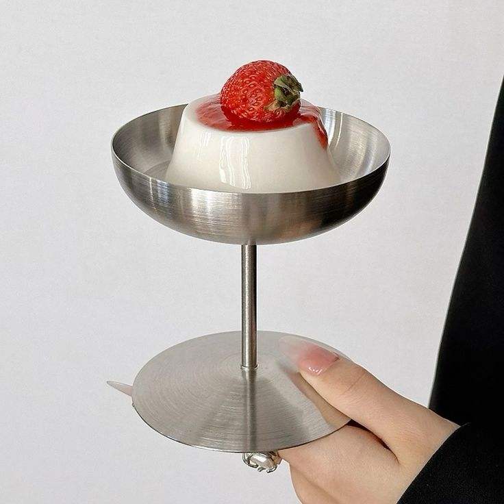Premium Stainless Steel Dessert Chalice – Modern Pedestal Cup for Ice Cream, Parfaits, Mousse & Fruit